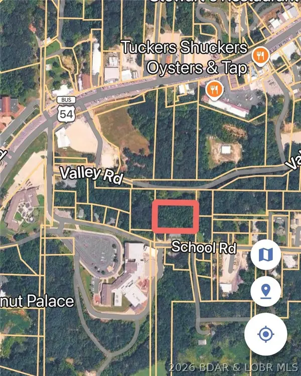 Valley Road, Lake Ozark, MO 65049