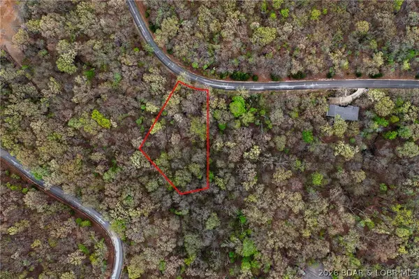 697 Muirfield Drive, Sunrise Beach, MO 65079