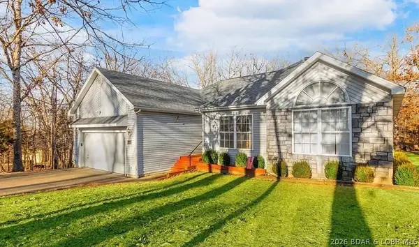 1122 Kays Point Road, Four Seasons, MO 65049