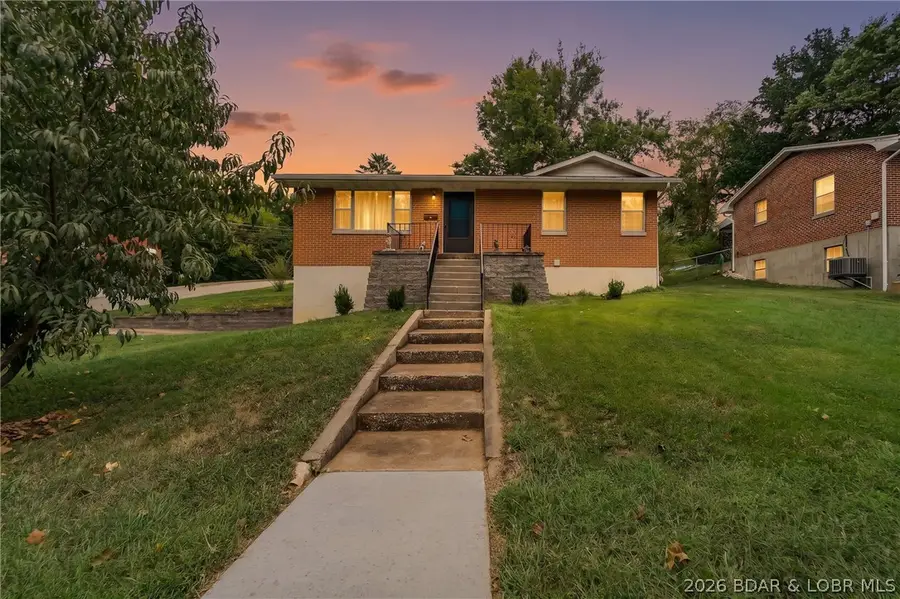 1201 E Capitol Avenue, Jefferson City, MO 65101 - #2