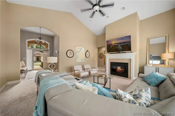 67 Via Da Contro Drive, Sunrise Beach, MO 65079