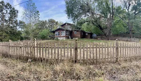 3081 Pine Cove Road, Climax Springs, MO 65326