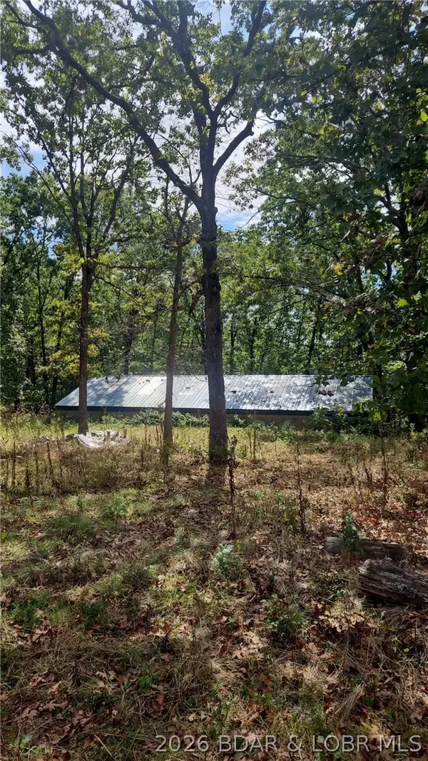 16604 Hwy O, Gravois Mills, MO 65037