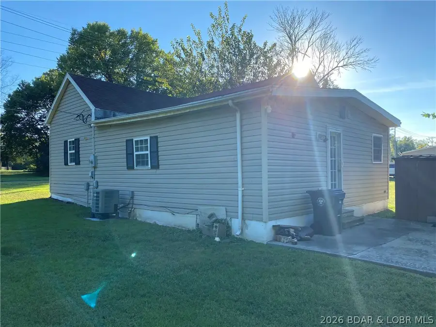 309 E. Pettis Street, Sedalia, MO 65301 - #3