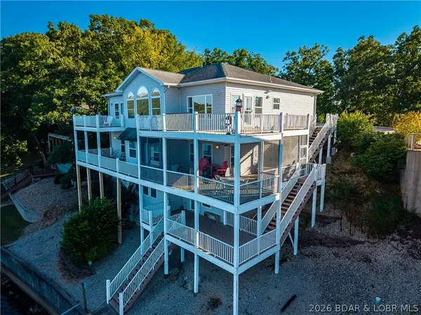 100 Allies Alley Drive, Sunrise Beach, MO 65079
