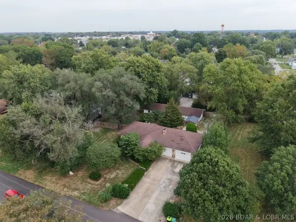 312 South Oak Street, Versailles, MO 65084