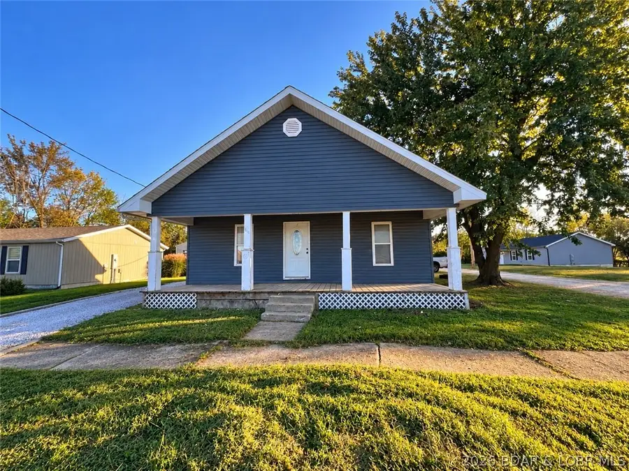 616 E 8th Street, Eldon, MO 65026 - #2