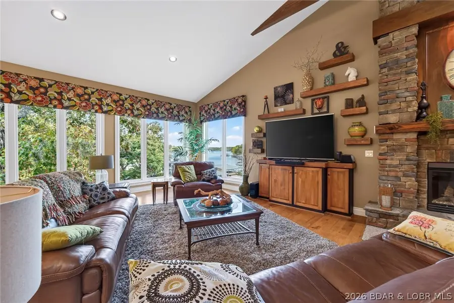 418 Nassau Circle, Village Of Four Seasons, MO 65049 - #3