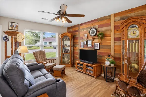 307 N Oak Street, Eldon, MO 65026
