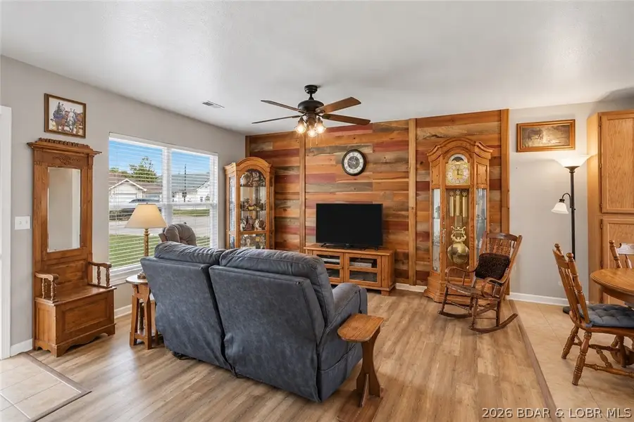 307 N Oak Street, Eldon, MO 65026 - #3