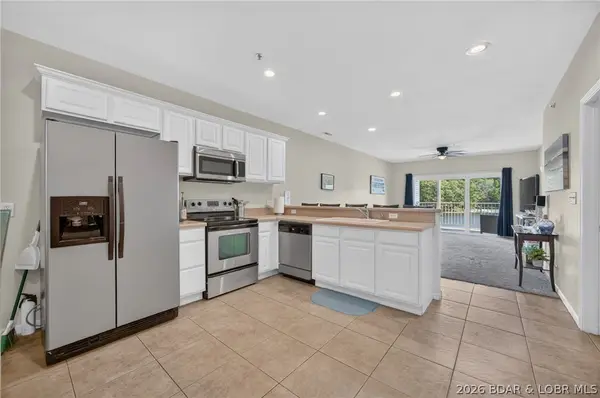138 Oak Harbor Drive #2E, Camdenton, MO 65020