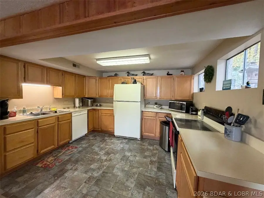 15 Bearcat Lane, Sunrise Beach, MO 65079 - #2
