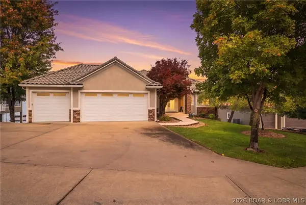 63 Pebble Beach Drive, Sunrise Beach, MO 65079