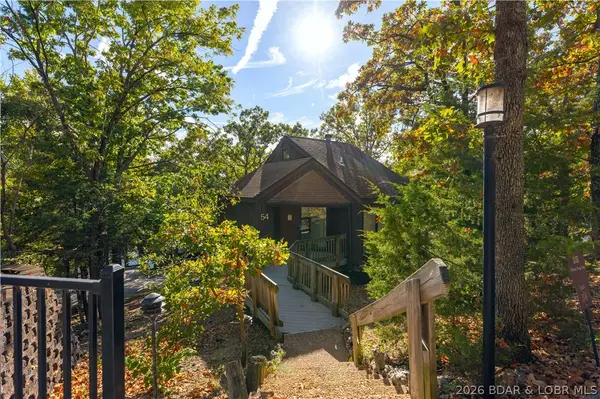 18 Tree Top Lane #54, Four Seasons, MO 65049