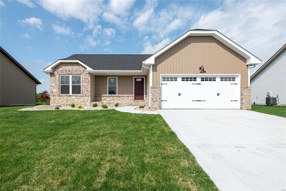 3641 Justine Drive, Pontoon Beach, IL 62040 BHGRE