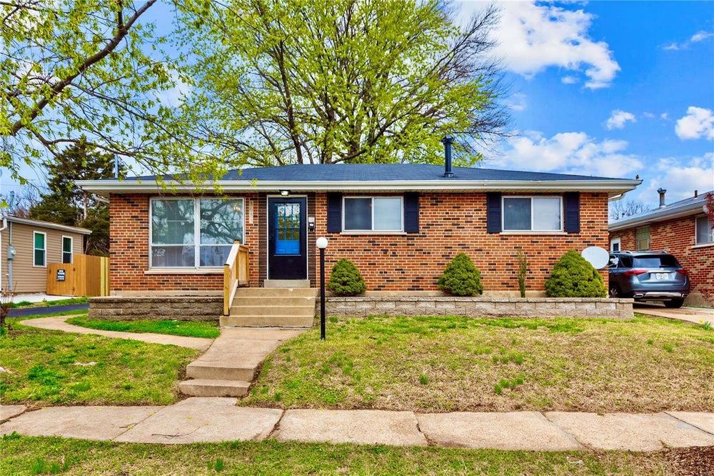 3635 French Avenue, St Louis, MO 63116 BHGRE