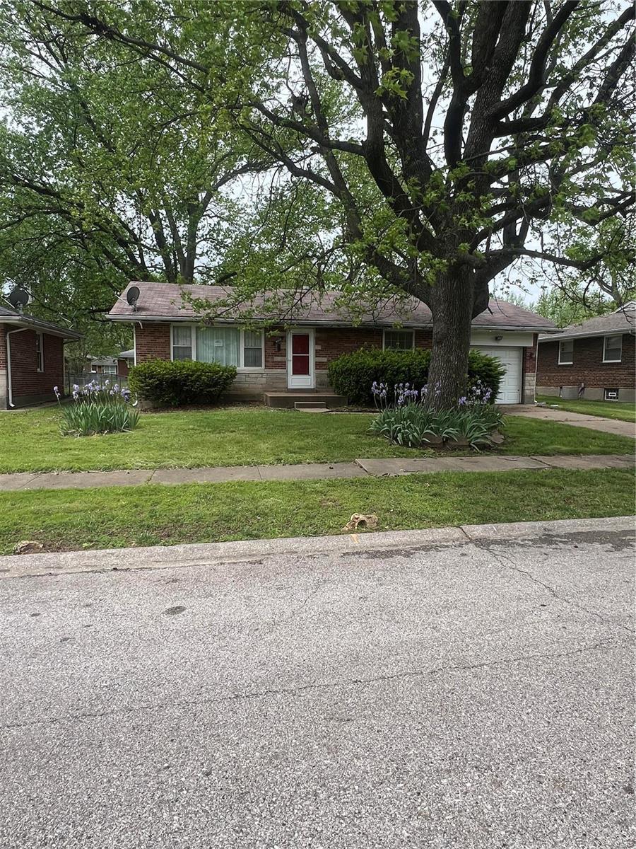 325 Gage Drive, St Louis, MO 63135 BHGRE