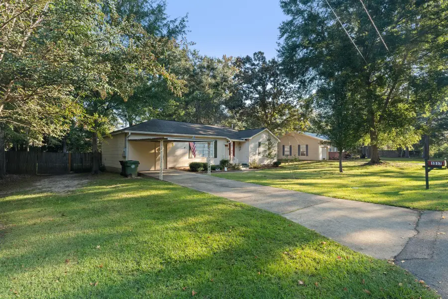 1917 Brooklane Dr., Hattiesburg, MS 39401 - Image #3