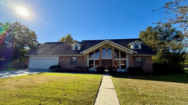 1114 Juniper Dr., Columbia, MS 39429