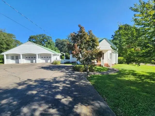 1220 W 6th St., Prentiss, MS 39474 - Image #1