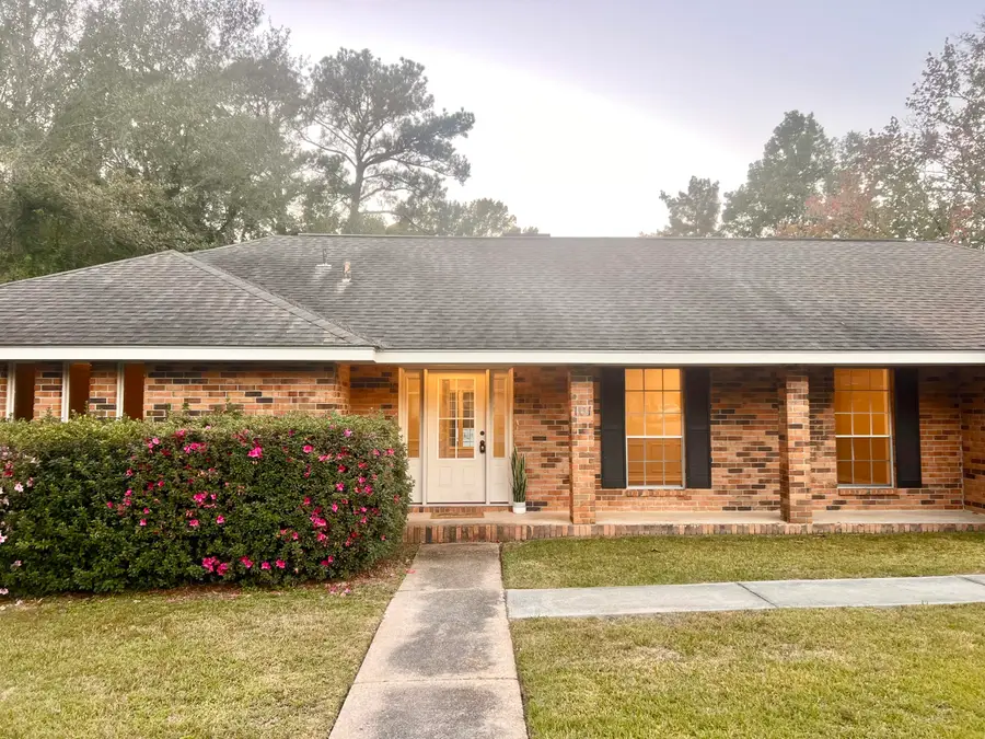 101 Tall Pines Dr., Hattiesburg, MS 39402 - Image #2