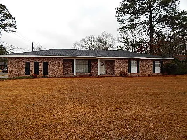 901 Broad St., Columbia, MS 39429 - Image #1