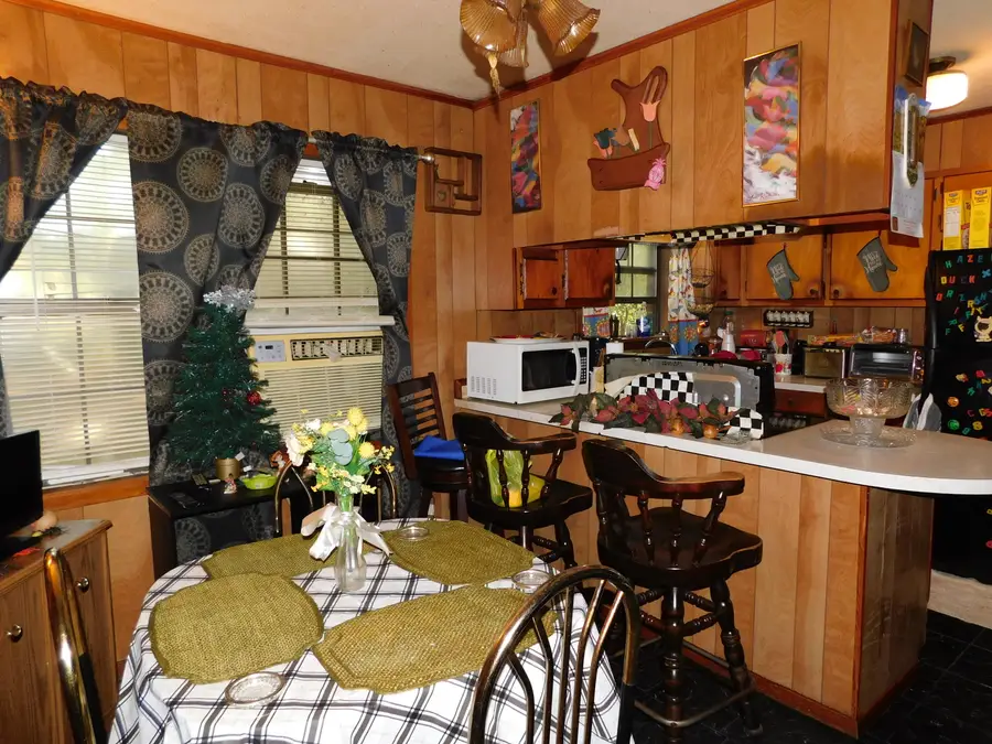 303 Katherine Dr., Columbia, MS 39429 - Image #2