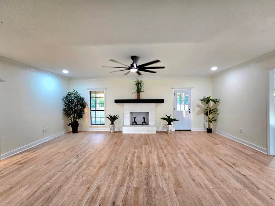 11 Twin Lakes, Petal, MS 39465 - Image #2