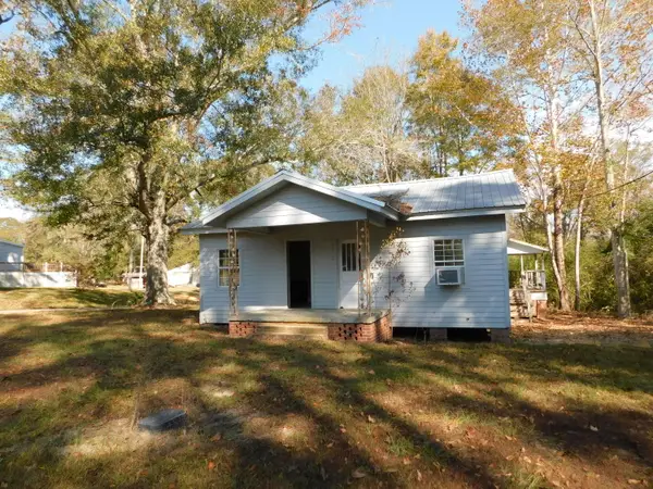 200 Bluff St., Mount Olive, MS 39119