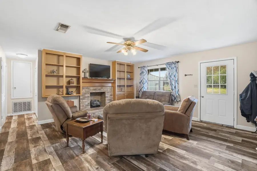 282 Co Rd 21, Laurel, MS 39443 - Image #3