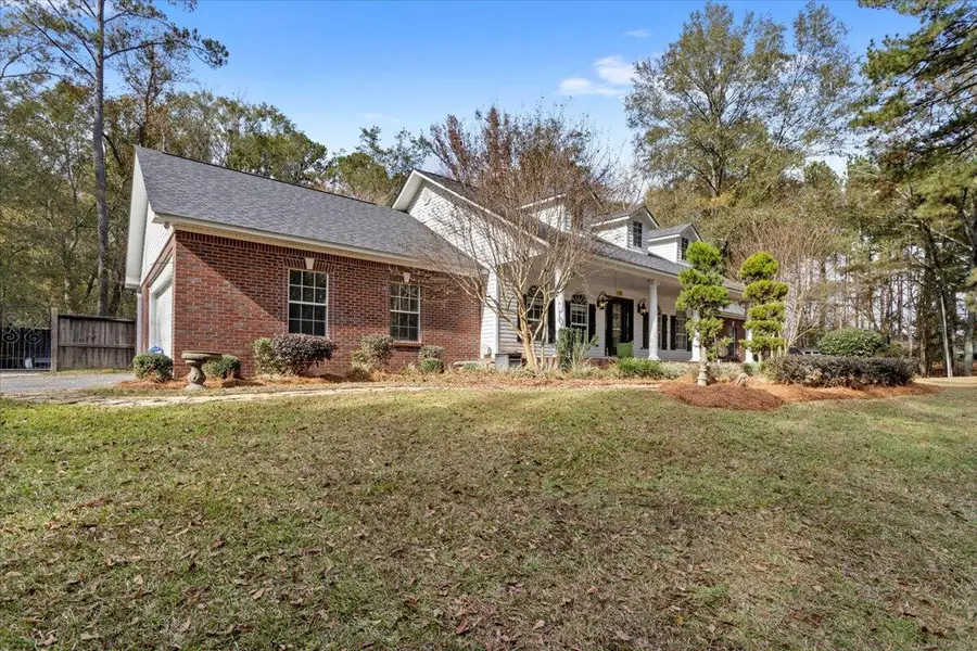 215 Church Dr., Laurel, MS 39443 - Image #2