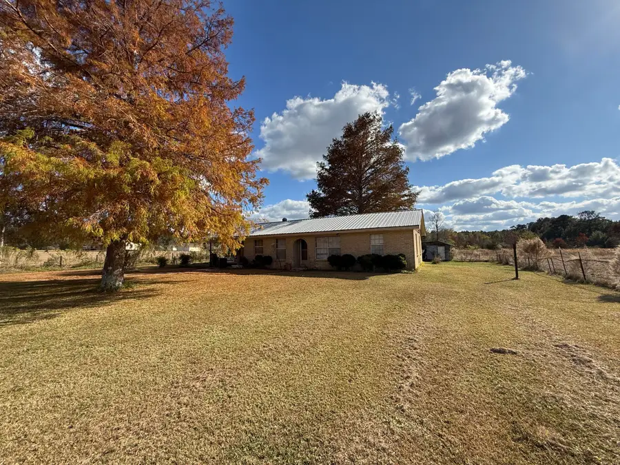 67 Tom Lewis Rd., Tylertown, MS 39667 - Image #2