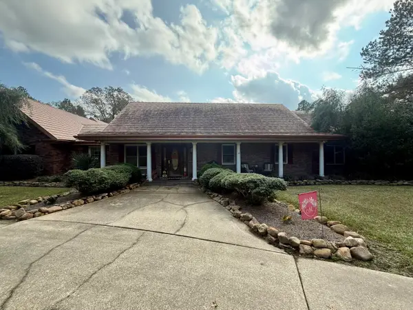 64 Delancy Robbins Rd., Columbia, MS 39429