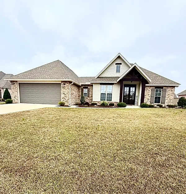 38 Copperfield Dr., Hattiesburg, MS 39402