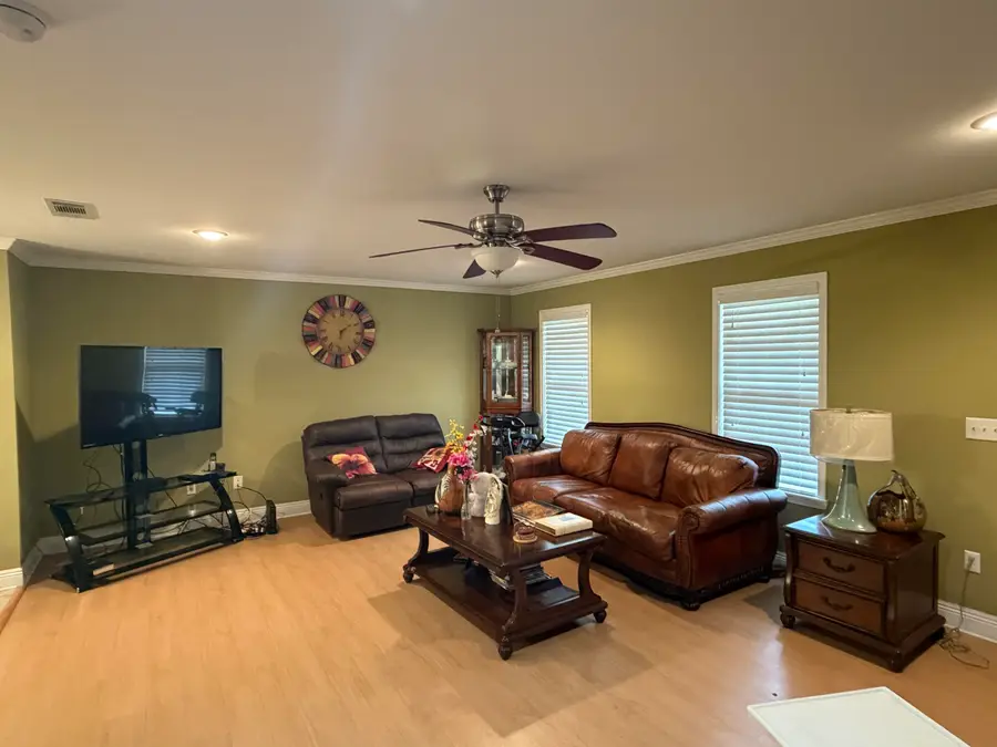 11 Silver Leaf Dr., Hattiesburg, MS 39401 - #3