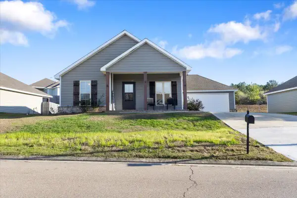 11 Cosmos, Hattiesburg, MS 39402