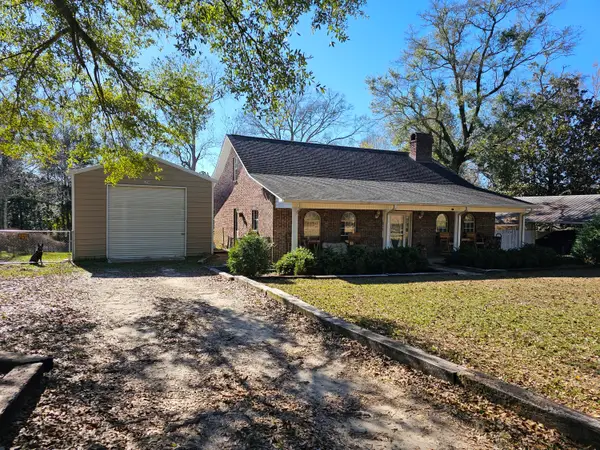 1738 Walton, Wiggins, MS 39577