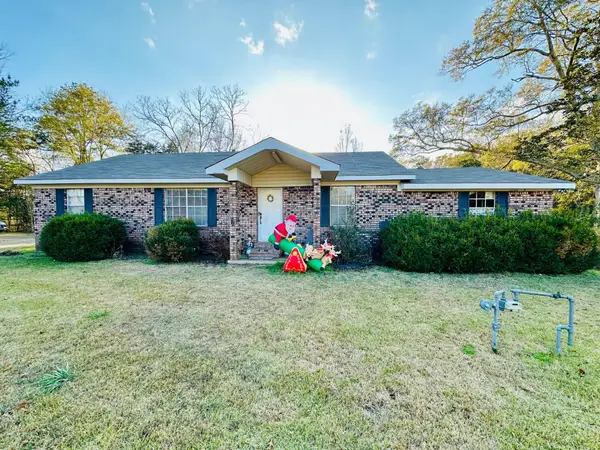 135 Eastview Dr., Laurel, MS 39443