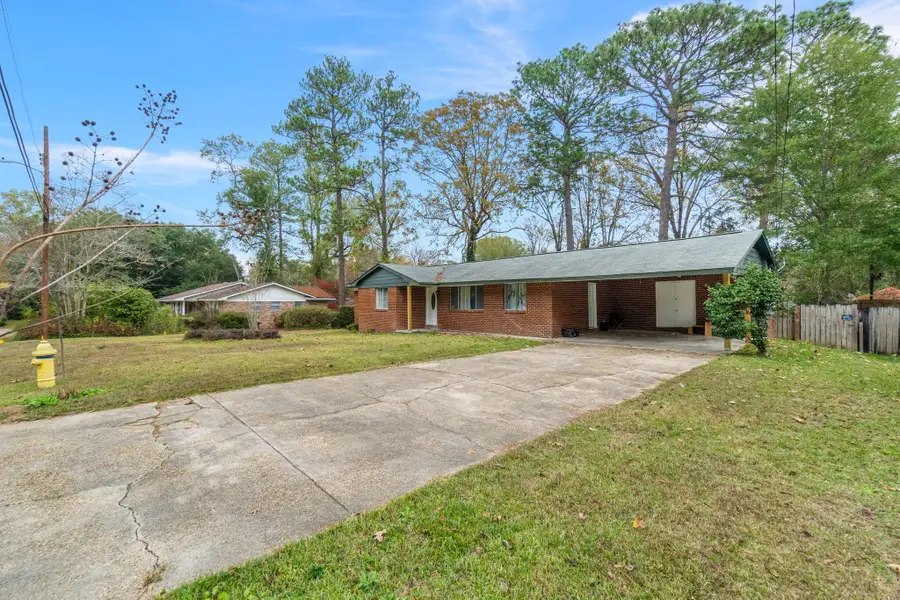 324 Emerson Dr., Hattiesburg, MS 39401 - Image #2