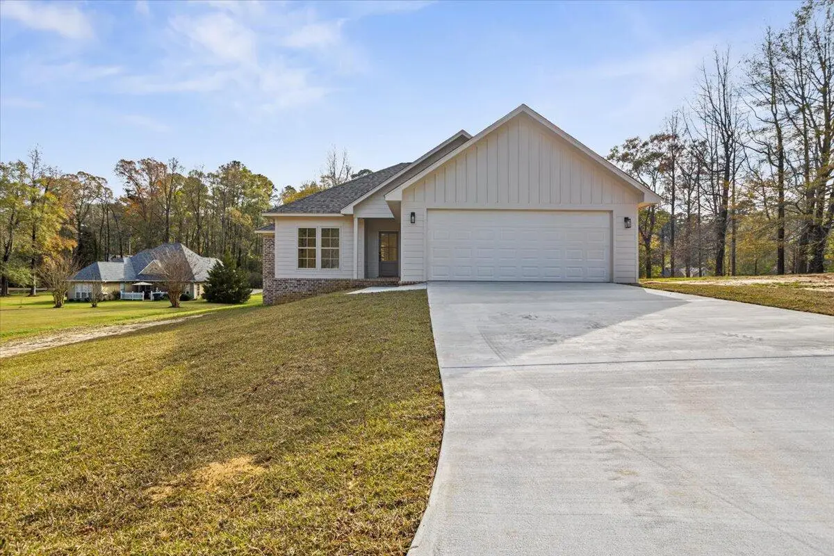 15 Briar Creek, Laurel, MS 39440 - Image #1