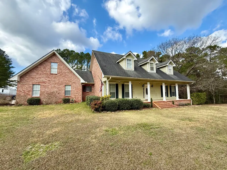 1281 Elks Lake Rd., Hattiesburg, MS 39401 - Image #2