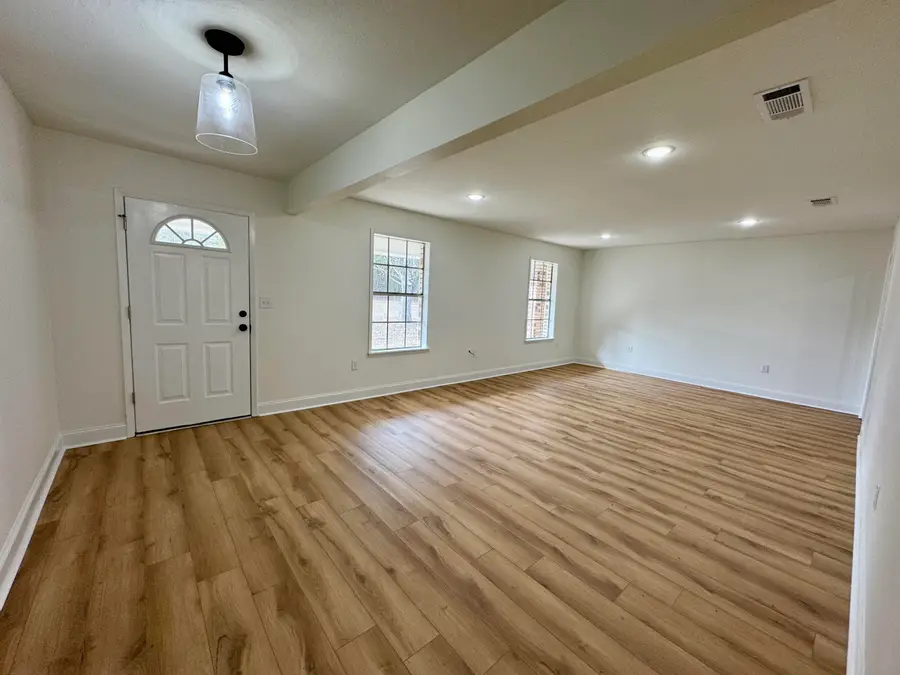 34 Prine Cir., Hattiesburg, MS 39402 - Image #2