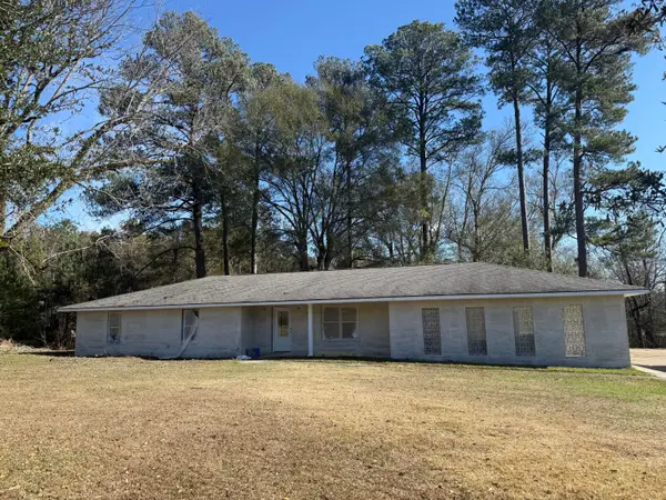 108 Mcdonald Ln., Columbia, MS 39429