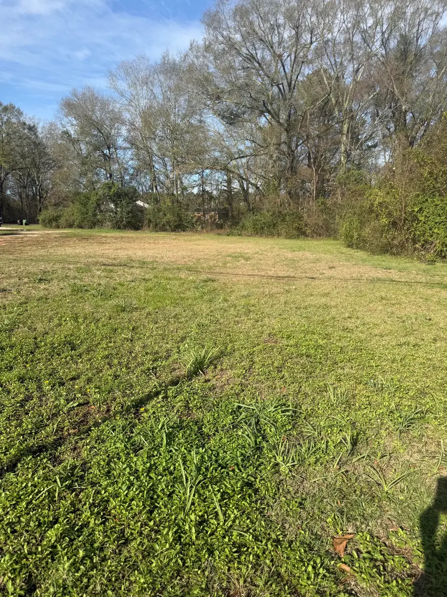 815 Country Club Rd., Hattiesburg, MS 39401 - Image #2