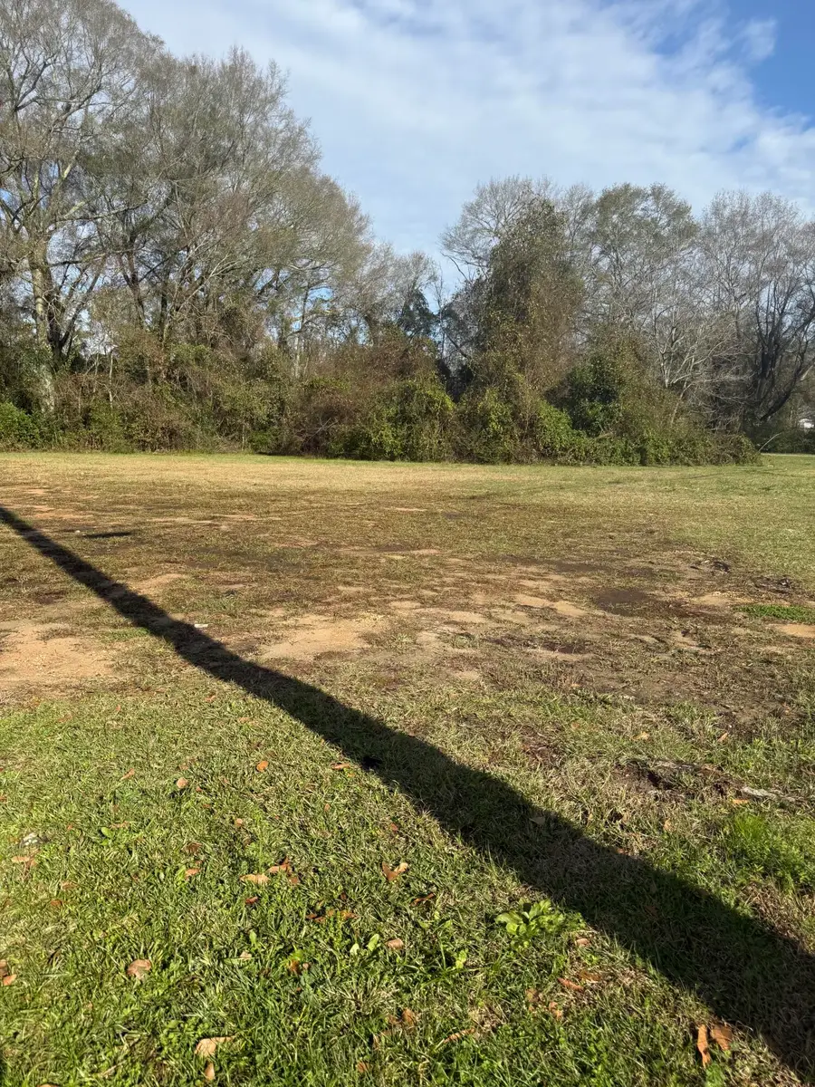 815 Country Club Rd., Hattiesburg, MS 39401 - Image #3