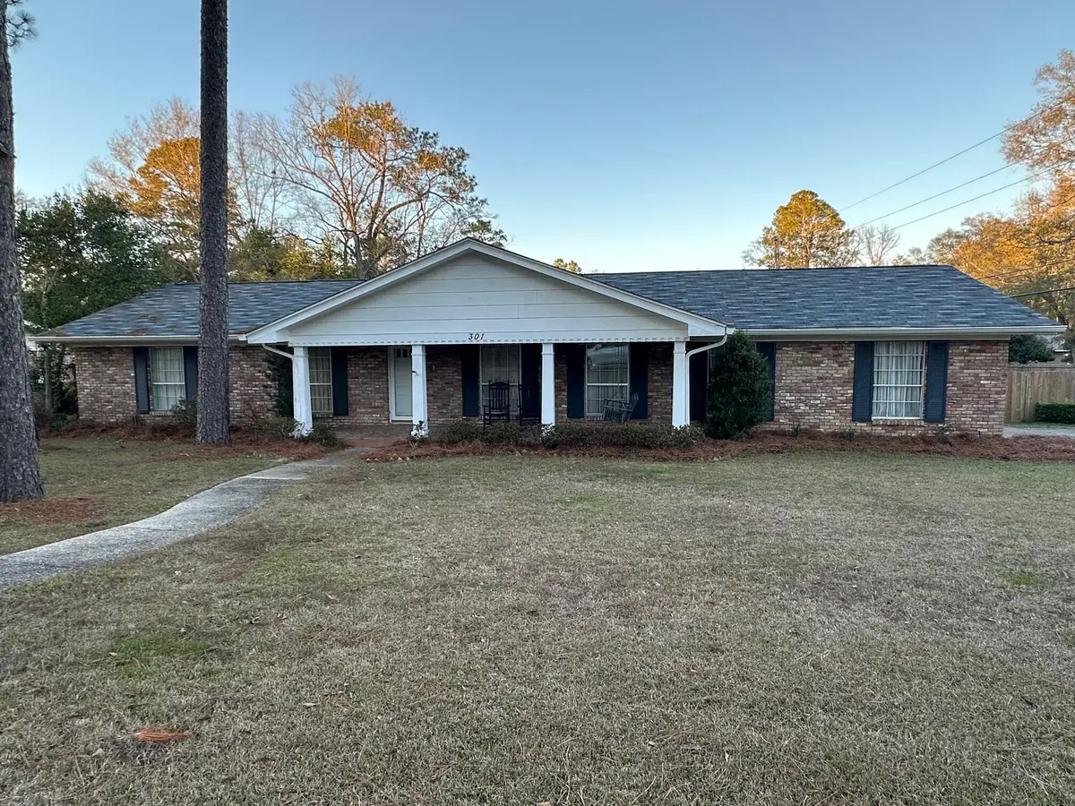 301 Beverly Ln., Hattiesburg, MS 39402 - Image #1