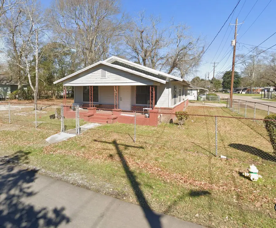 402 E 9th St., Hattiesburg, MS 39401 - #2