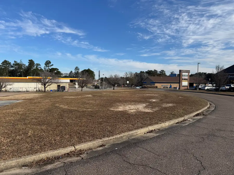 000 Fairfield Dr., Hattiesburg, MS 39402` - Image #2