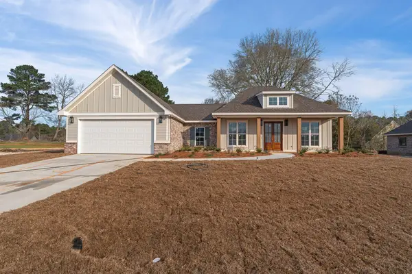 136 Micawber Loop, Hattiesburg, MS 39402