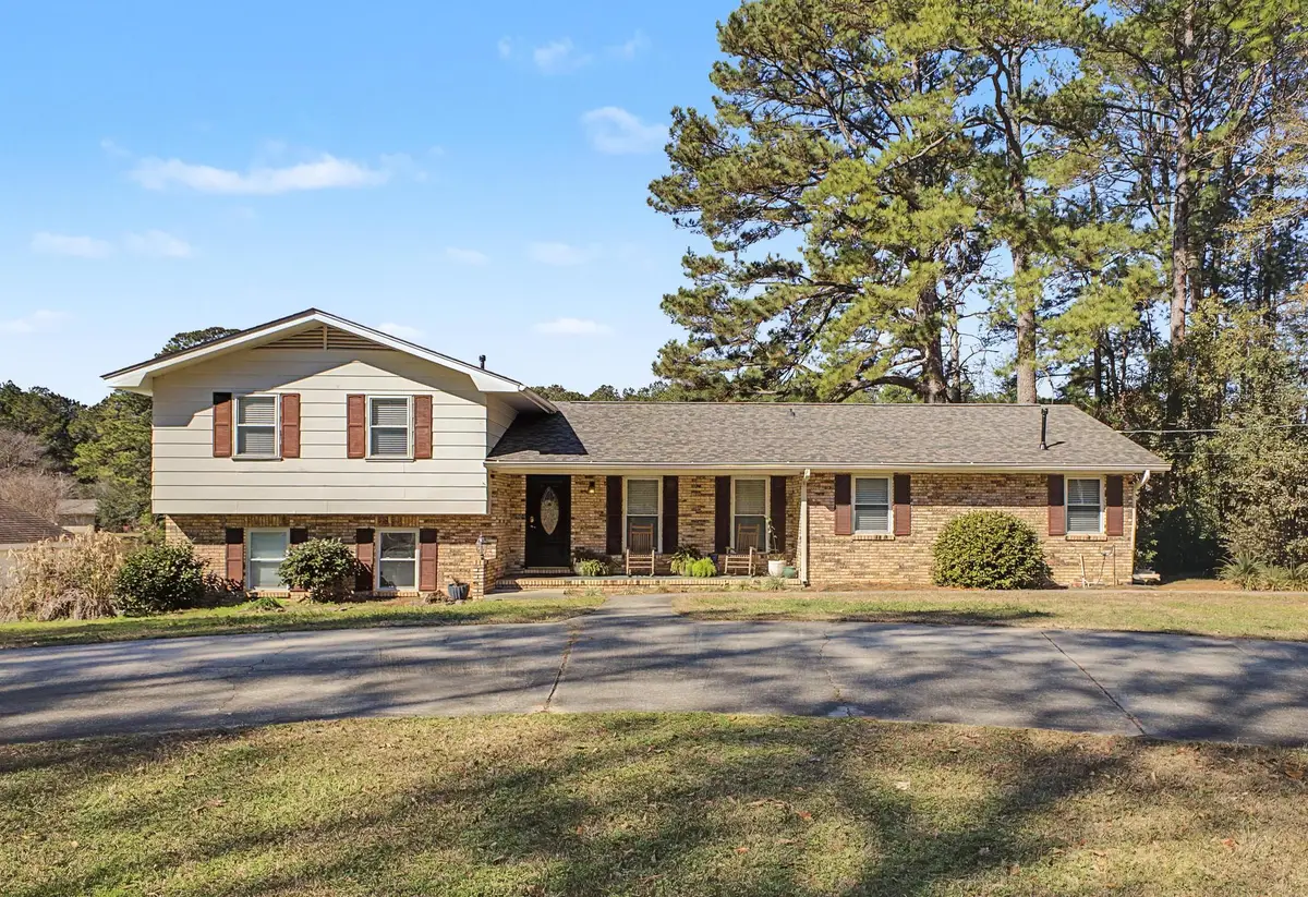 225 E Lakeside Dr., Hattiesburg, MS 39402 - #1